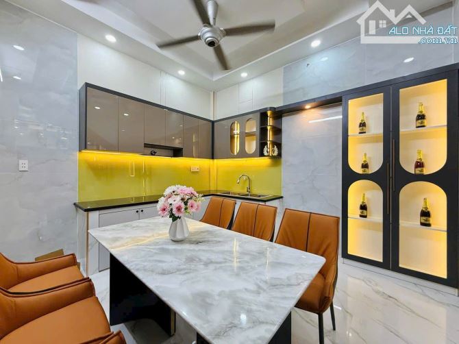 Bán nhà căn góc gần Emart Phan Huy Ích, diện tích khủng, ngang 4m,  gara ô tô, 8 tỷ nhỉnh - 4