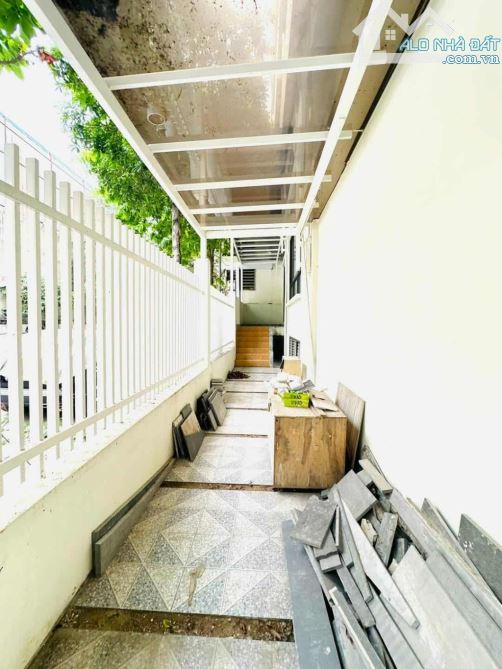 Biệt thự liền kề, ô tô dừng đỗ ngày đêm, giâ tốt nhất khu vực - 4