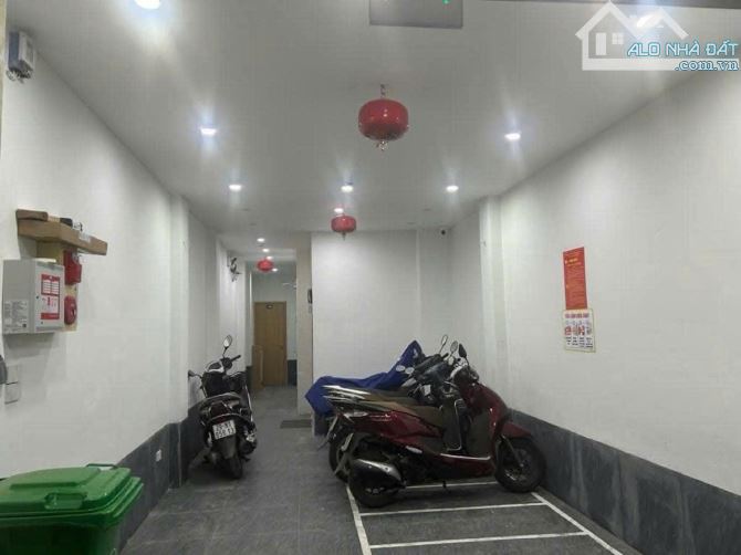 Tòa Nhà Dòng Tiền Nguyễn Khánh Toàn, 66m2, 8 tầng, 13 phòng, DT 800tr/năm, giá 13.98 tỷ - 4