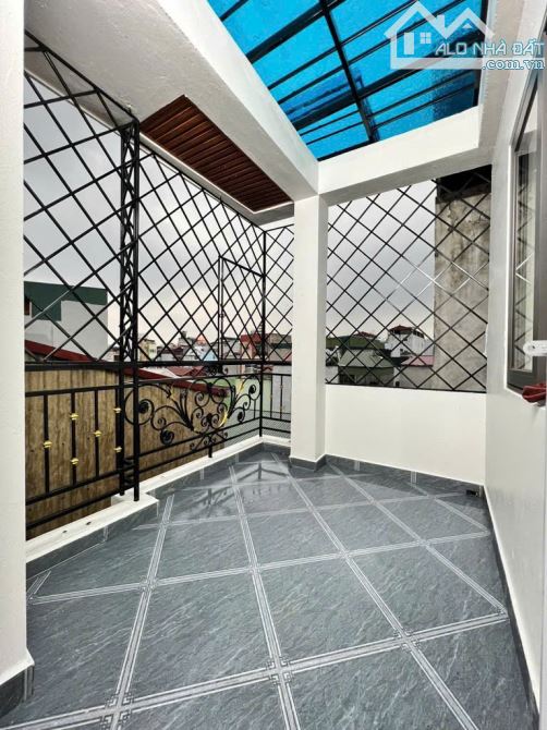 BÁN NHÀ RIÊNG 35M2 TẠI ĐƯỜNG NGUYỄN CẢNH DỊ LÔ GÓC HAI THOÁNG GIÁ CHỈ NHỈNH 6 TỶ - 5