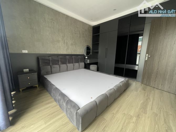 Bán nhà Nguyễn Văn Cừ 45m,6 tầng,thang máy,full nội thất,giá 8.x tỷ - 5