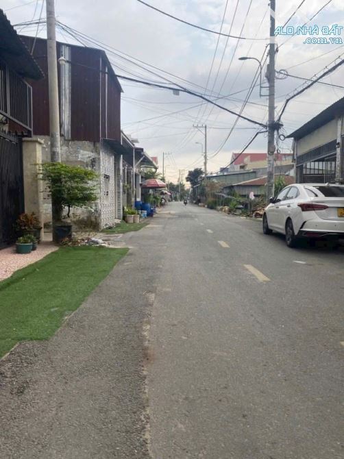 Già Cả Cần tiền dưỡng Già Cần Bán nhanh Căn nhà ở Tô Ký Tân XUân 93m2 sổ Hồng riêng sẵn - 5