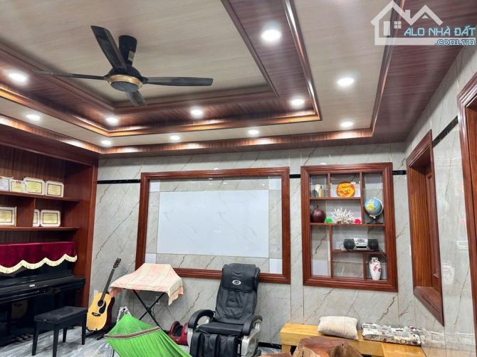 Nhà 10x43m mặt tiền Nguyễn Thị Sóc, Hóc Môn, cho thuê 1,1ty năm - 5