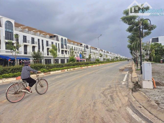 bán đất mặt tiền  Nguyễn Thị Hạnh, 10x50m, xã Đức Lập Thượng, Đức Hòa, Long An.Giá 6.5 tỷ. - 5