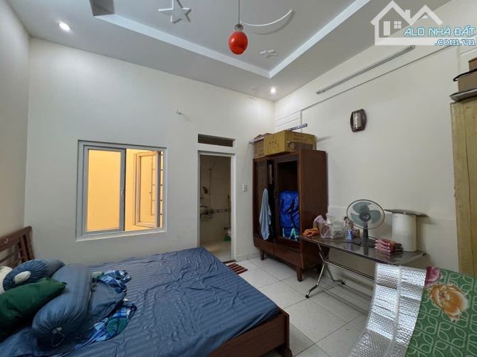 BÁN NHÀ 2 tầng đường Thạnh Lộc 22 p.THẠNH LỘC, Q12, dt 70m2 (4mx17,7m) hẻm ôtô 💵5,2tỷ - 5