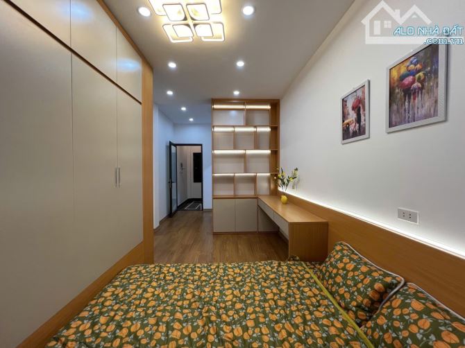 BÁN NHÀ ĐẸP HOÀNG MAI NGÕ RỘNG NÔNG GẦN OTO NỘI THẤT ĐẸP Ở NGAY 28M5T CHỈ 5,8 TỶ - 6