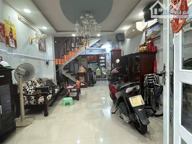 Nhà phố HIẾM Q.4 hẻm 8m Khánh Hội DTS 130m2 ngang 4m vị trí đẹp sát vách Q1 chỉ 12.5 tỷ. - 6