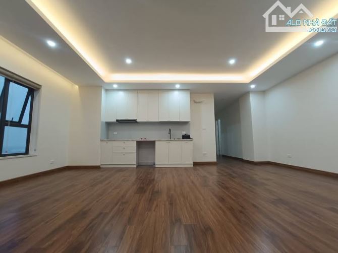 Bán Nhanh Căn Góc 131m² – View Sông Hồng – Mặt Phố Lương Yên – TMC Tower – 10 Tỷ - 6
