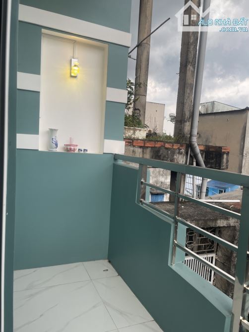 BÁN NHÀ2 TẦNG HẺM Ô TÔ NGAY TRUNG CHÁNH HÓC MÔN - 6