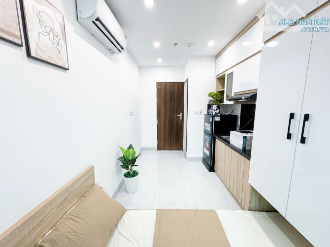 Cho Thuê Phòng CCMN 318 Đê La Thành Đống Đa 25m2 Studio Ban Công Cửa Sổ Thang Máy Gần Chợ - 7