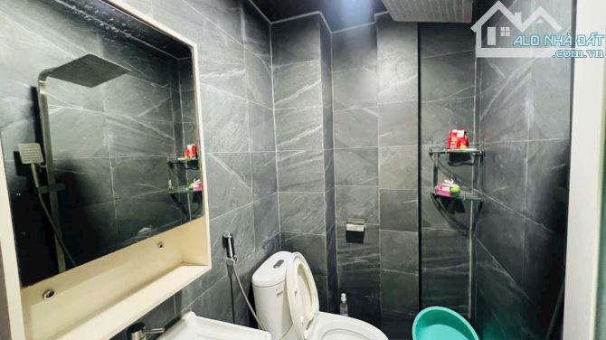 Gần MT Huỳnh Văn Bánh Phú Nhuận -4 Tầng-36 M2- Khi dân trí cao tầng đồng bộ chỉ nhỉnh 5 Tỷ - 7