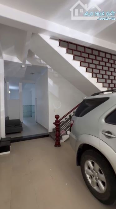 BÁN NHANH NHÀ 3 TẦNG ĐƯỜNG HỒ TÙNG MẬU - ĐƯỜNG 10M5 THÔNG BIỂN - GIÁ TRỊ ĐẦU TƯ LỚN - 7