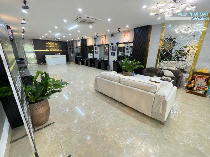 Cho thuê văn phòng: 30m 5tr; 40m 7tr; 100m 12tr; 150m 20tr. Phố Trung Kính - 8