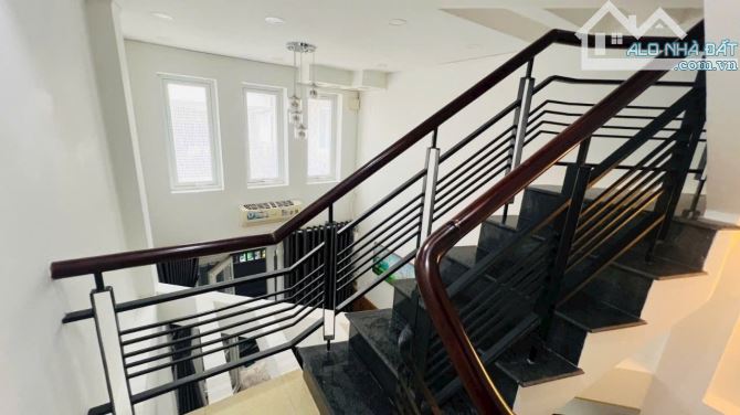 Gần MT Huỳnh Văn Bánh Phú Nhuận -4 Tầng-36 M2- Khi dân trí cao tầng đồng bộ chỉ nhỉnh 5 Tỷ - 9