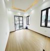 - Bán nhà đường Hoàng Hoa Thám, sát phố, nội thất xịn sò, 56m2, 8.1 tỷ.