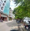 VIP nhất Quận Đống Đa. View hồ Phương Mai 40m 6T- Phân Lô- Vỉa hè- Ô tô tránh hơn 10 tỷ