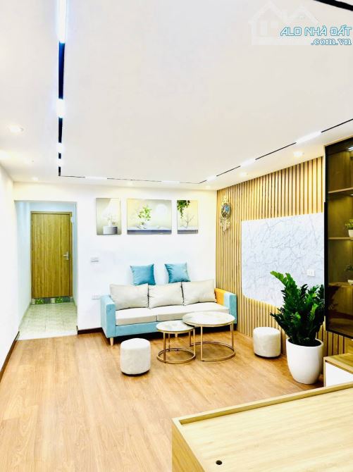 3 CĂN TẬP THỂ TÂN MAI – Ô TÔ ĐẸP THOÁNG – 80M – TẦNG 2 – GIÁ 3,68 TỶ