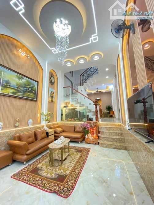 GẤP BÁN,GIẢM SÂU,SIÊU PHẨM KHU VIP TÊN LỬA,4 TẦNG,54M2(4.1×13),4PN,ĐƯỜNG XE TẢI CHỈ 6.3 tỷ