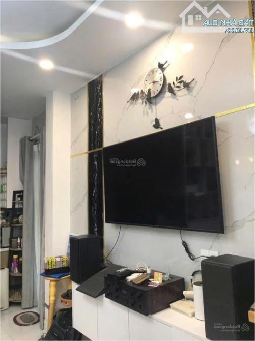 🏡 Bán nhà Hòa Hảo, Q.10, nội thất cao cấp, 8.x tỷ!