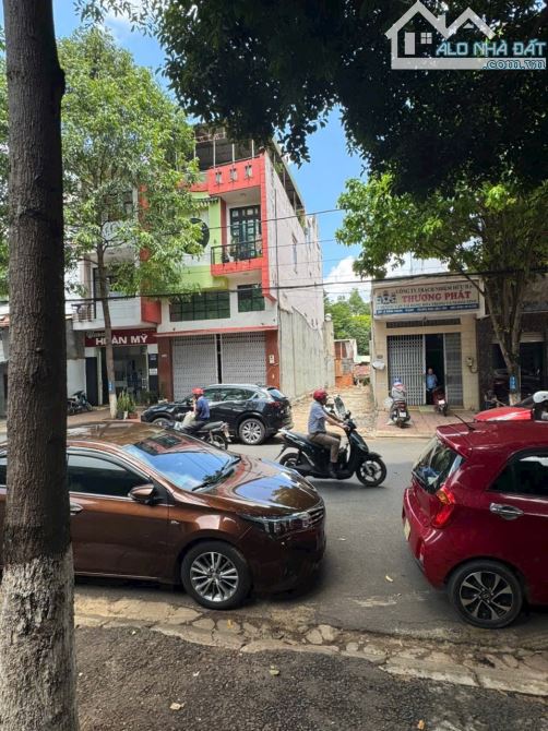 ĐẤT MẶT TIỀN LÊ HỒNG PHONG ĐỐI DIỆN BỆNH VIỆN MẮT