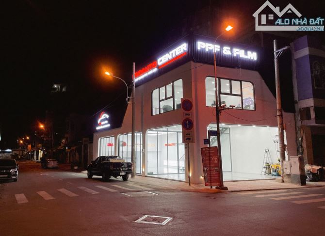 Góc 2 Mặt TIền Quận 5 - Khu kinh doanh sầm uất ngang 19 x 9m, 3 lầu - 31 tỷ
