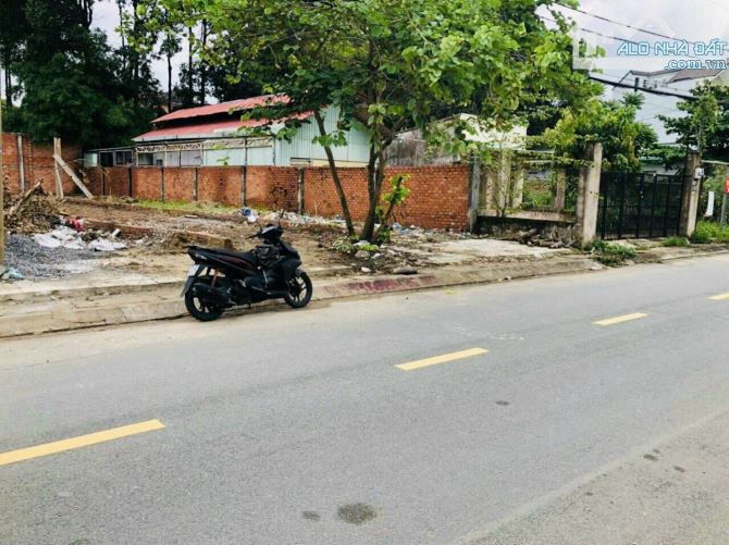 Mặt tiền đường 1 Nguyễn Duy Trinh, Giá: 5.45 tỷ/106m2