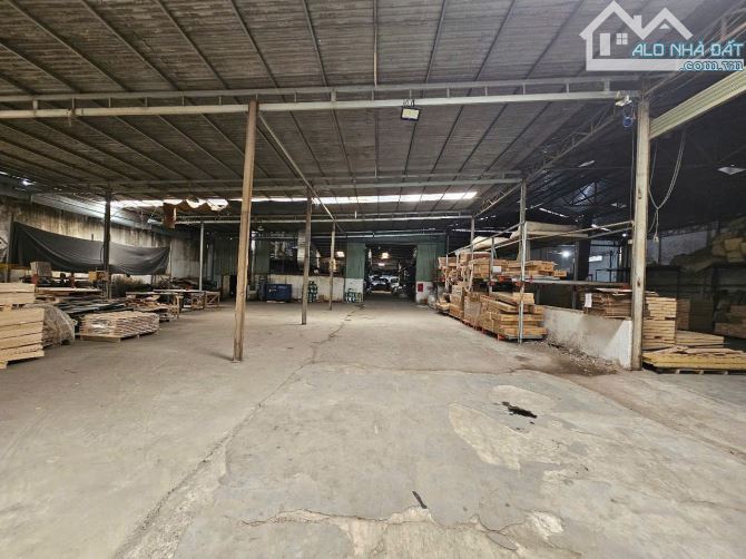 Nhà xưởng gần ngã tư Bình Thung, phường Tân Đông Hiệp, thành phố Dĩ An. 40 tỷ