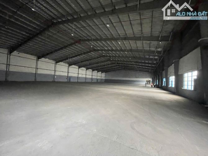 CHO THUÊ KHO XƯỞNG KẾ BÊN KHU CNC Q9. 2400m2-7500m2/55$/m2.