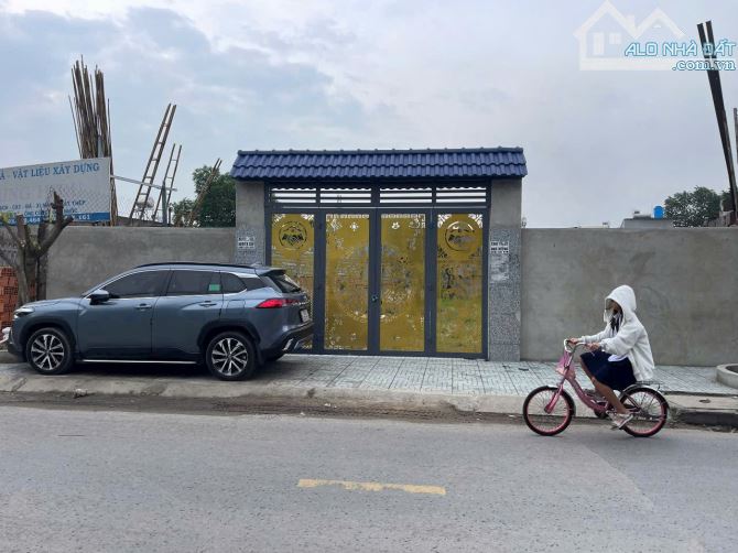 MẶT TIỀN KINH DOANH 308m2 (10x30m), Đường Trần Văn Mười, gần tiểu học Tây Bắc Lân, 2 tỷ050