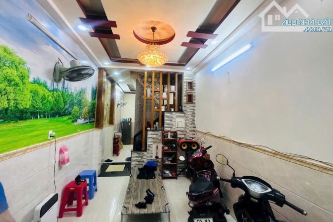 Bán nhà hẻm Quang Trung, Gò Vấp, 30 m² (3m x 10m), nhà đẹp - Giá 3.79 tỷ TL