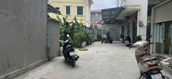 Ms Linh-Siêu đẹp lô đất tổ 7 thị trấn An Dương ngay gần bờ hồ rế giá chỉ 1,x tỷ