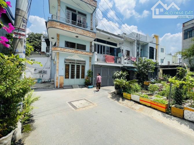 Bán nhà 2 mặt tiền ngay Nguyễn Oang, phường 6, Gò Vấp, 52m2, giá 4.2 tỷ