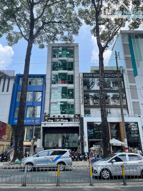 Góc 2MT Lý Thường Kiệt P15 Q11 - DT: 14x19m. CN: 202m2 - 5 tầng, HĐT: 260tr/th - 98 tỷ