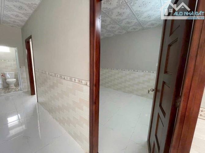 (Chủ gửi) Bán nhà trệt lầu trục chính liên tổ 5-6-7 hồ Búng Xáng