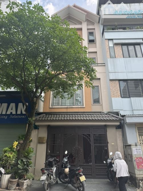 PHÂN LÔ GIANG BIÊN 20 tỷ 100m MẶT TIỀN 5m VỈA HÈ Ô TÔ,CÔNG VIÊN LONG BIÊN HÀ NỘI