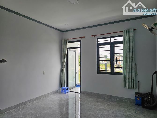 NHÀ 1 TRỆT 1 LẦU P.BỬU LONG - ĐƯỜNG F6
