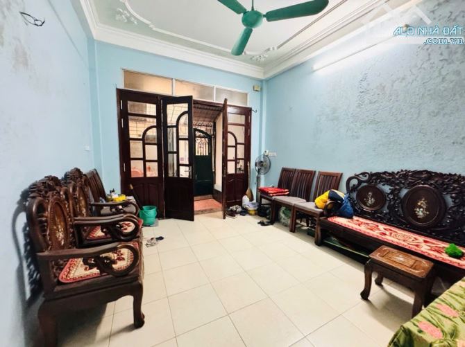 DIỆN TÍCH 70m - HAI MẶT THOÁNG VĨNH VIỄN TRƯỚC VÀ SAU - CÁCH Ô TÔ VÀI CHỤC MÉT