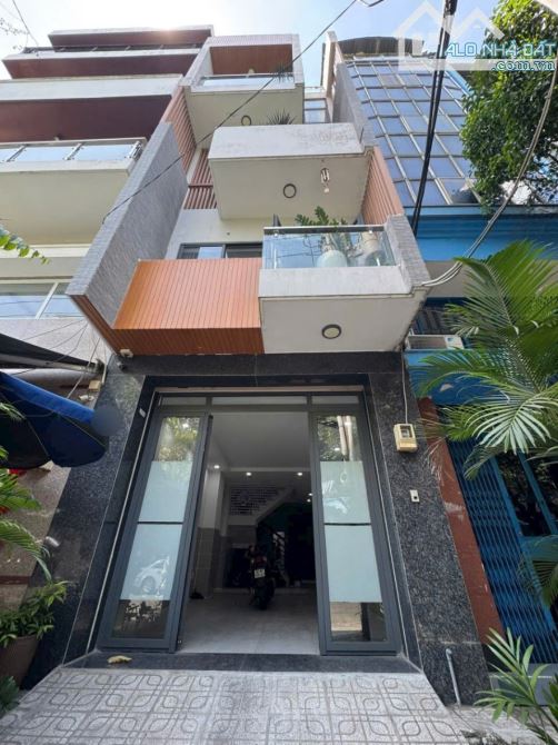 Bán nhà Hẻm đẹp 8m Phan Đăng Lưu Phú Nhuận ,DT:5.5x20m ,3 tầng giá 16 tỷ (LH KIM )