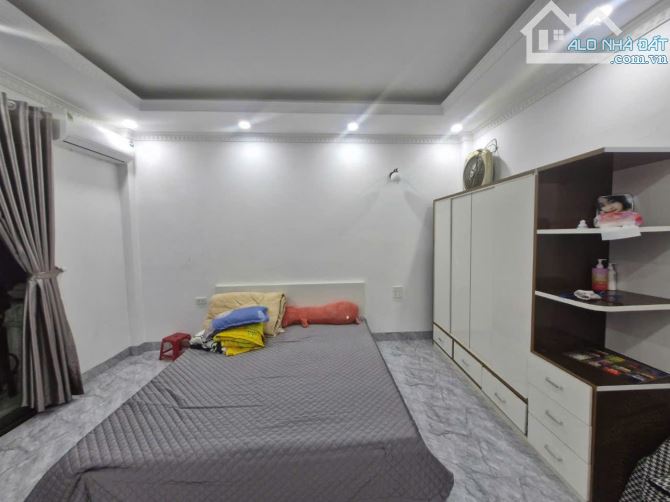BÁN GẤP NHÀ ĐẸP GẦN KĐT ĐÔ NGHĨA🔥5 TẦNG- 50M2🔥GIÁ CHỈ 5,3 TỶ🔥Ô TÔ 5 CHỖ ĐỖ CỬA