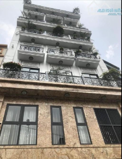 29.8 Tỷ/9 tầng/8 M tiền/ 87/96 M2/ Phân Lô. Giải Phóng