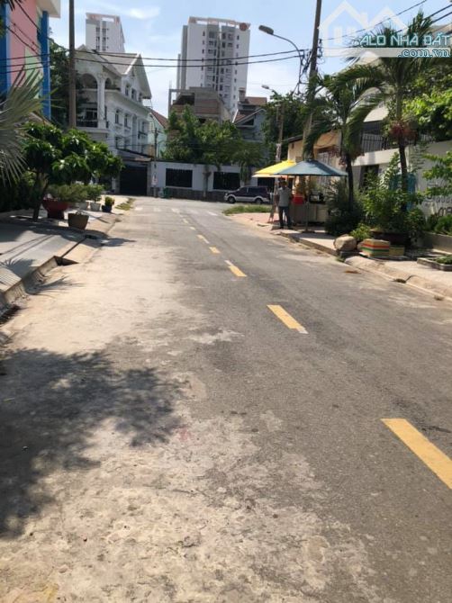 Biệt Thự MT Đường 19A, Khu Tên Lửa, 10x19 , 1 Trệt 1 Lầu , Gía 24 Tỷ , Lh : Kim Hữu