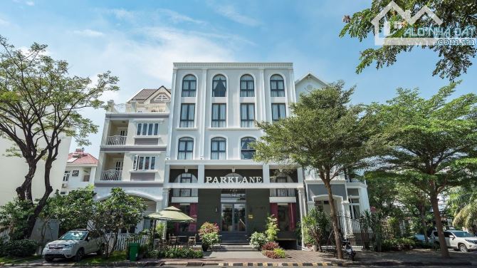 Bán nhà MT đường Nguyễn Xí, 10x20m - 3 Tầng - 340m2 sàn - văn phòng công ty - giá 29 tỷ