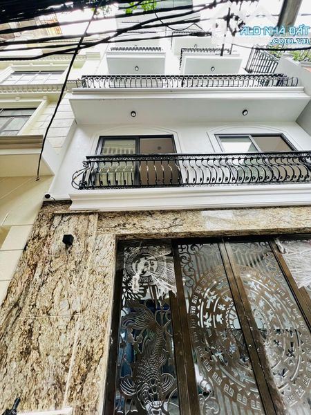 CCMN LÁNG 70M2 7 TẦNG 10PKK PCCC ĐẦY ĐỦ DOANH THU 700TR GIÁ 12 TỶ