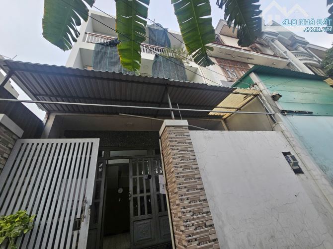 Bán nhà hẻm Ô tô đường Nguyễn Duy Trinh P Bình Trưng Đông Quận 2 cũ gần chợ (72m2) 7 tỷ