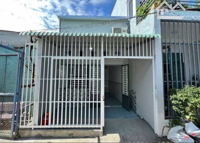 Bán gấp nhà Giá 770tr Xã Tân Hiệp Hóc Môn. Dt:118m2 có SHR bán nhanh trong tuần