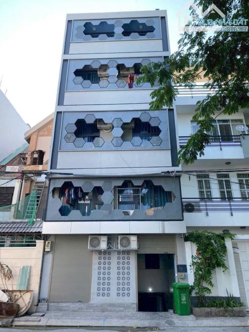 Bán nhà đường 67 Phường Tân Phong Quận 7. Cách siêu thị Lotte 1,5 km đang có thu nhập 84 t