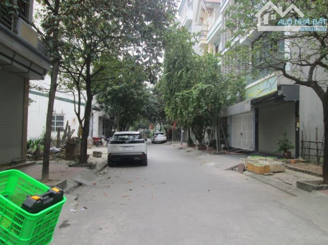 Bán đất Dịch vụ Mỗ Lao,Hà Đông, DT 50m2, MT 4,3m ôtô tránh đang chờ làm sổ đỏ giá 8.5 tỷ