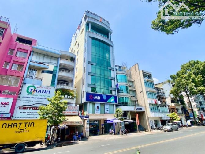 Tòa nhà góc 2MT Nguyễn Thị Minh Khai, Q.1, 7x20m, Hầm + 7 Tầng - HĐT: 290 triệu, giá 99 tỷ