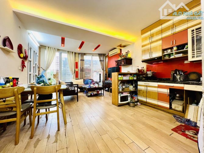 TẬP THỂ NGUYỄN THAI HỌC – TẦNG 3 – 85M - Ô TÔ – THOÁNG – GIÁ 4,6 TỶ
