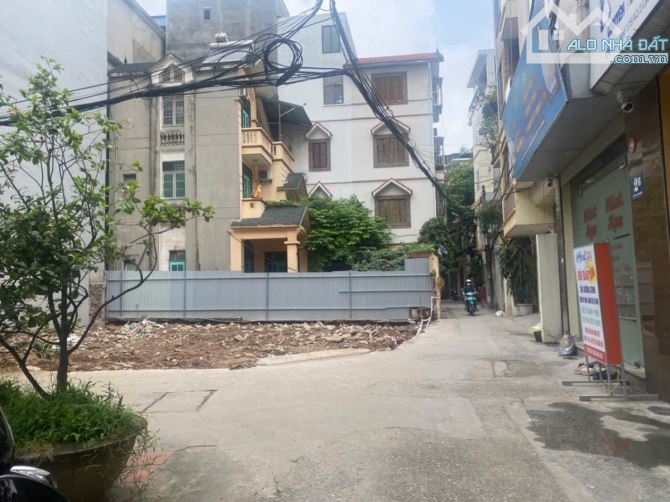 ĐẤT VÀNG LÔ GÓC Ô TÔ CHẠY XUNG QUANH GẦN MP LẠC LONG QUÂN TÂY HỒ 60M2 MT 4.5M 14.5 TỶ
